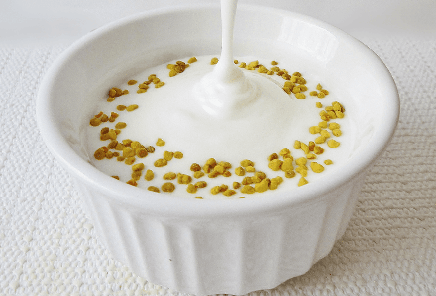 Bee Pollen Yoghurt Royale